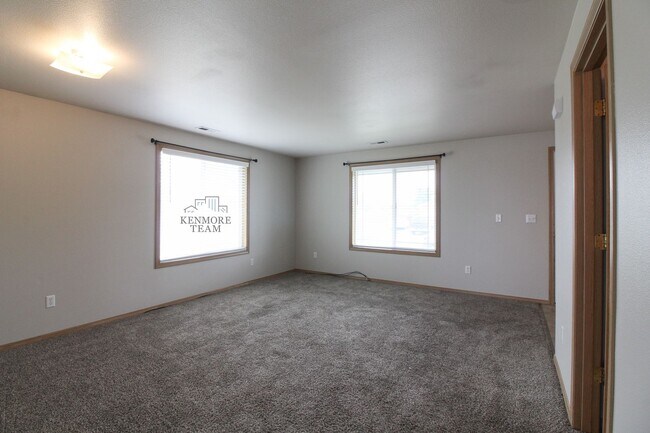 Foto del edificio - 3 Bedroom, 2 Bath Home in Pasco