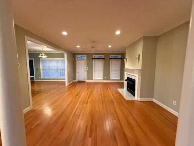 Foto del edificio - 2208 Anchoridge Ave