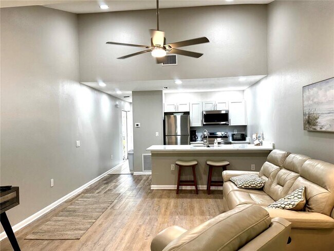 Foto del edificio - 4707 Winslow Beacon