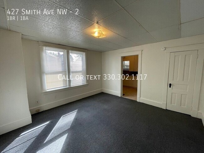 Building Photo - One bedroom one bathroom apartment for rent