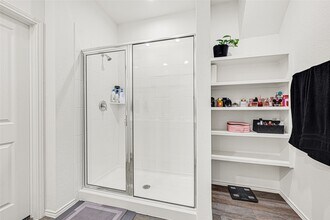 Building Photo - 31203 Heddington Ln