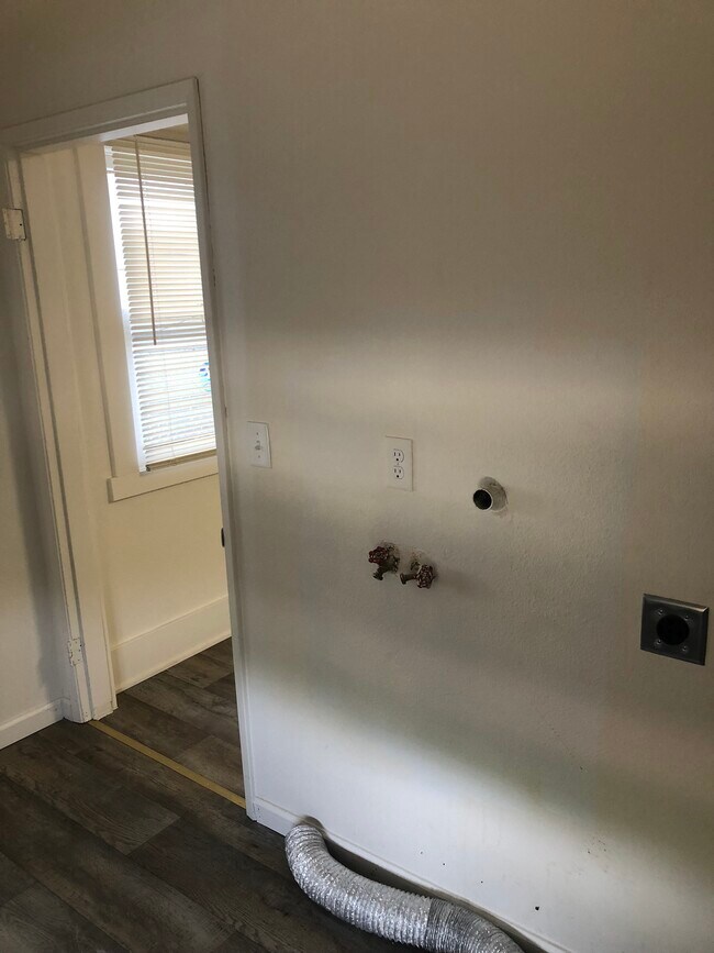 Foto del edificio - 961 Robinson St