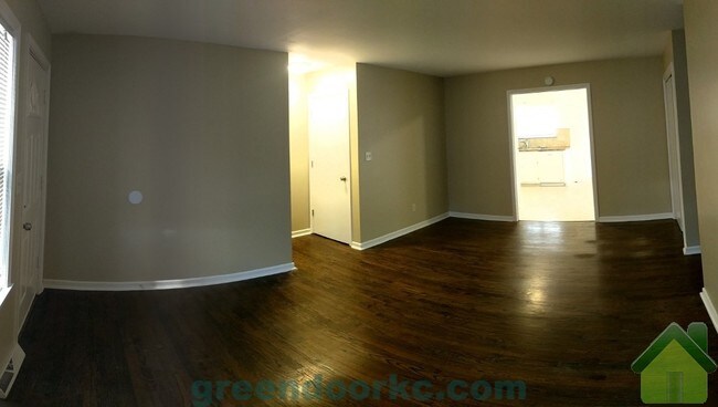 Building Photo - 9524 Outlook Dr