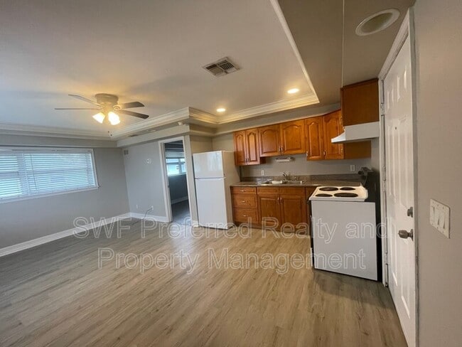 Foto del edificio - 222 Fairweather Ln