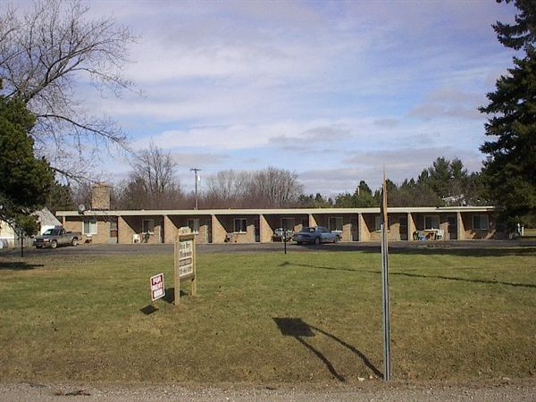 Building Photo - 16001 Dixie Hwy