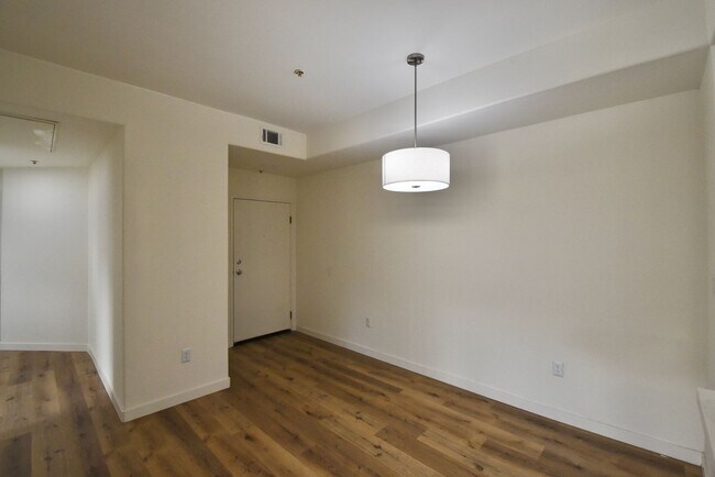 Foto del edificio - 11311 Morrison St