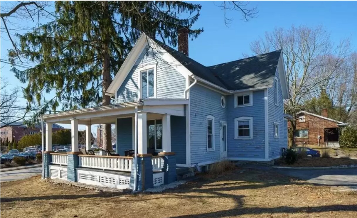 Primary Photo - 215 High St