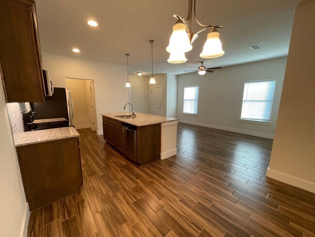 Foto del edificio - 8033-8035 Arbor