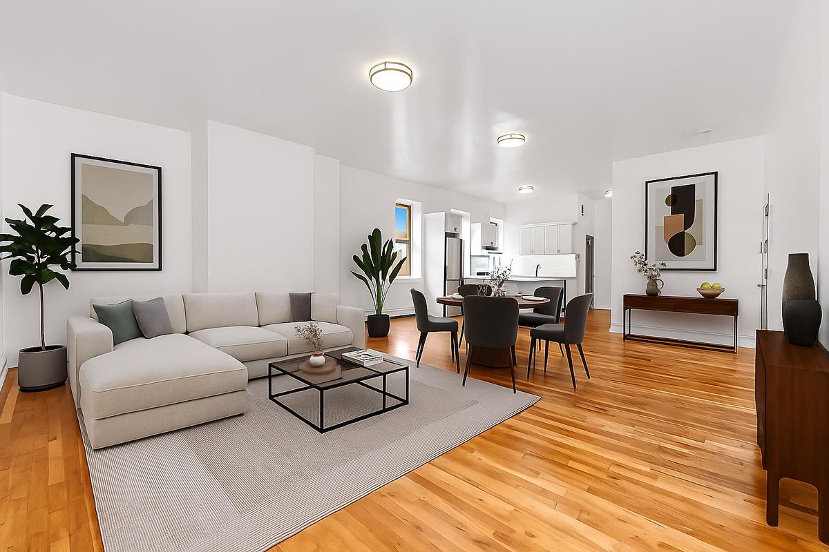 Foto principal - 220 W Houston St