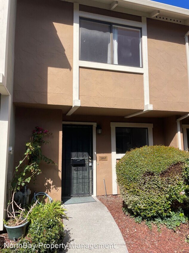 2557 Vallejo St, Santa Rosa, CA 95405 House Rental in Santa Rosa, CA