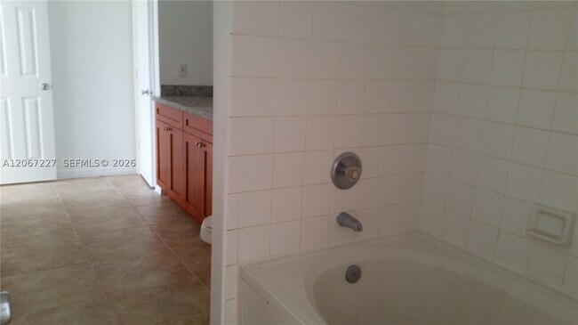 Foto del edificio - 131 SW 117th Ave