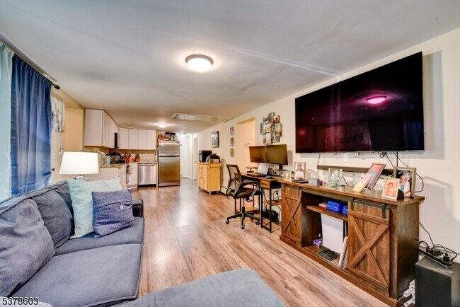 Foto del edificio - 605 County Rd 565