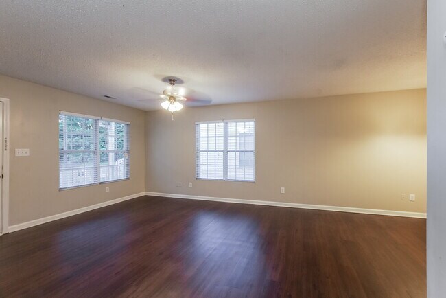 Foto del edificio - 1069 Park Meadow Dr