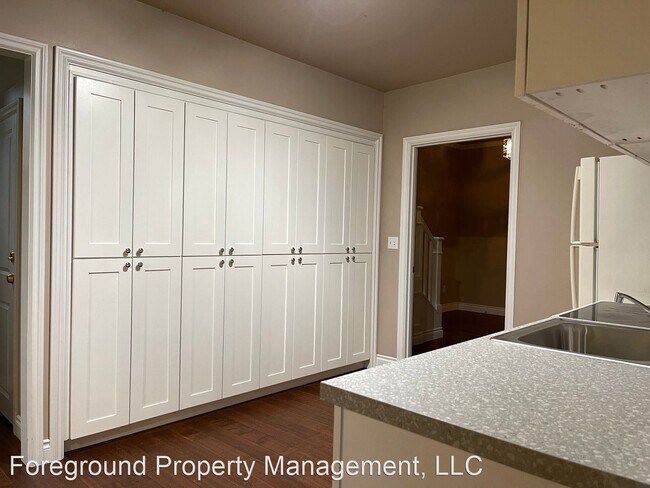 Foto del edificio - 5 br, 2 bath House - 5505 16th Ave NE