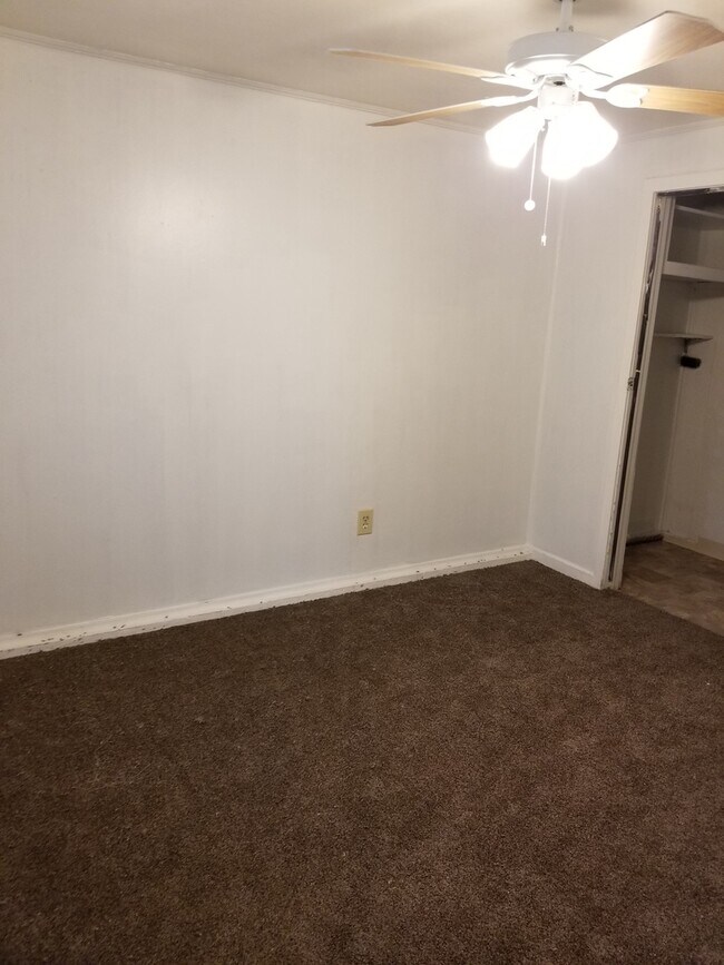 Foto del edificio - 658 Washington Ave