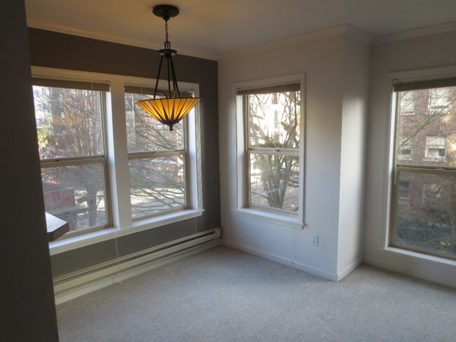 Foto del edificio - 506 E Howell St