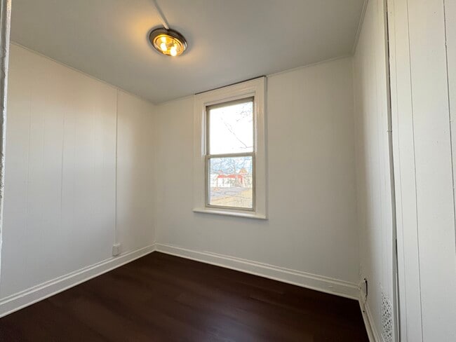 Building Photo - 181 Myrtle Ave