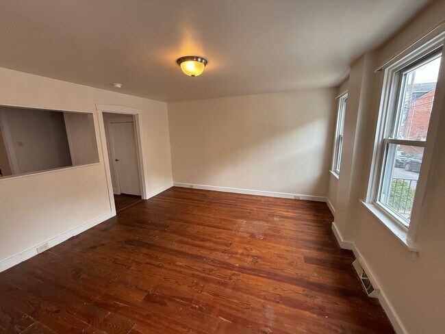 Foto del edificio - 448 W Vine St