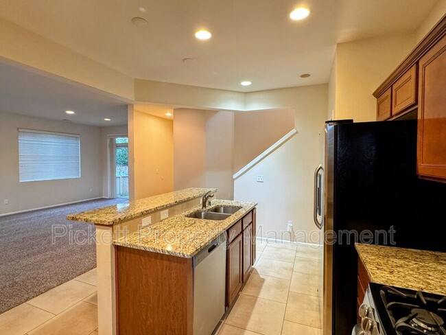 Foto del edificio - 4709 Strathmore Cir SW