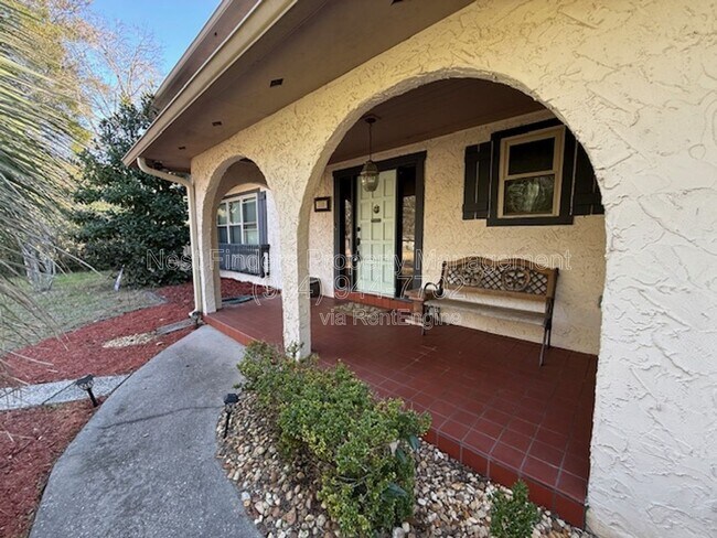 Foto del edificio - 3318 Cormorant Dr