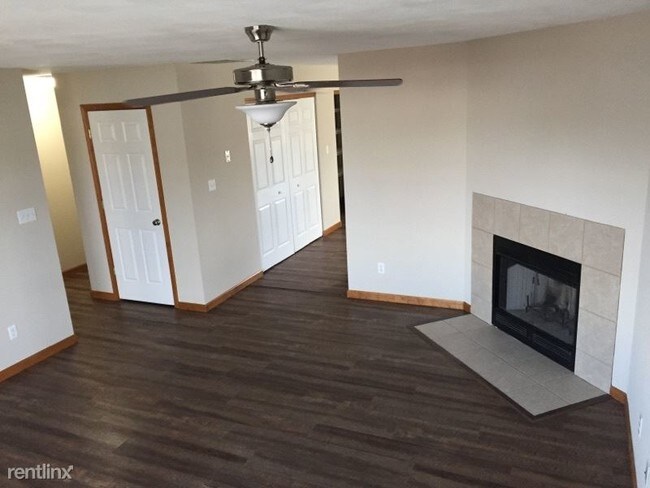 Building Photo - 134 Autumn Pine Dr