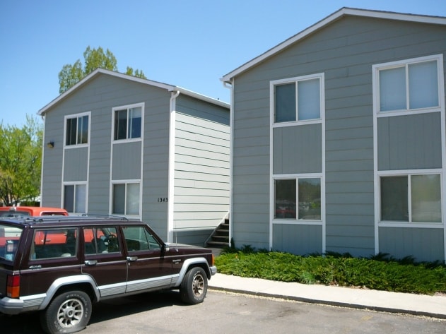 Primary Photo - 1343 Cherry St