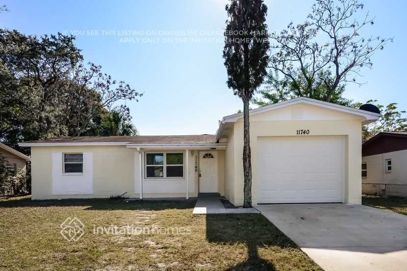 Primary Photo - 11740 129th Ave N