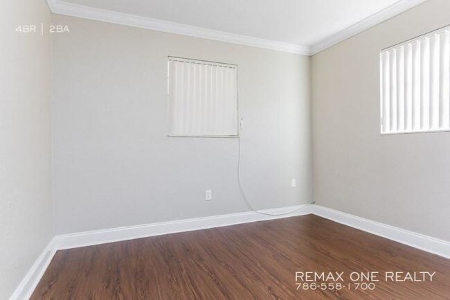 Foto del edificio - 4 bedroom in Pembroke Pines FL 33026