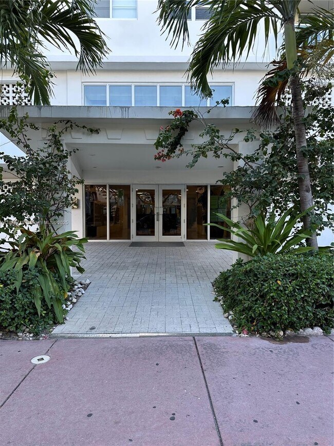 Foto del edificio - 1750 James Ave