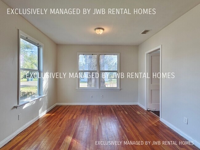 Foto del edificio - 2404 Prospect St