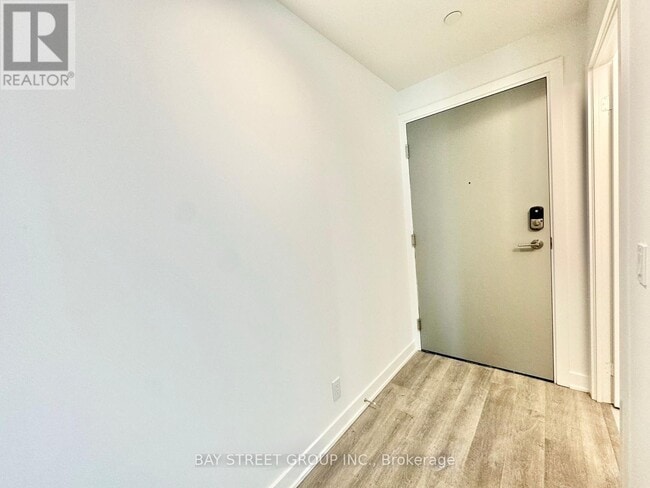 Building Photo - 1 Promenade Cir