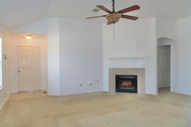 Foto del edificio - 6731 Wellington Meadows Dr