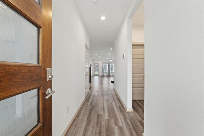 Building Photo - 7434 Victoria Brook Trace