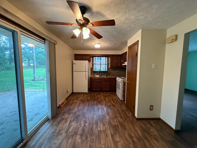 Foto del edificio - 1208 Carnwise St SW