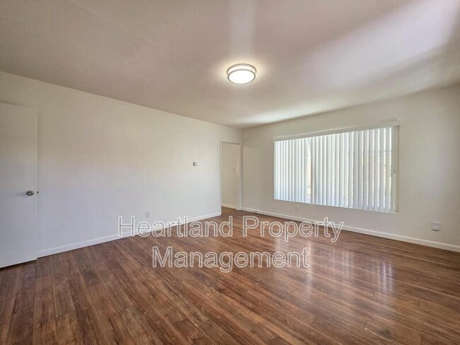 Building Photo - 859 Agate St