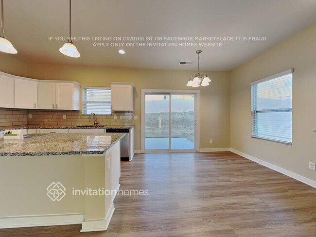 Foto del edificio - 3012 Ayana Dr