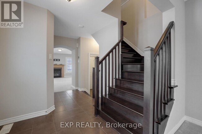 Building Photo - 701 Mayfly Cres