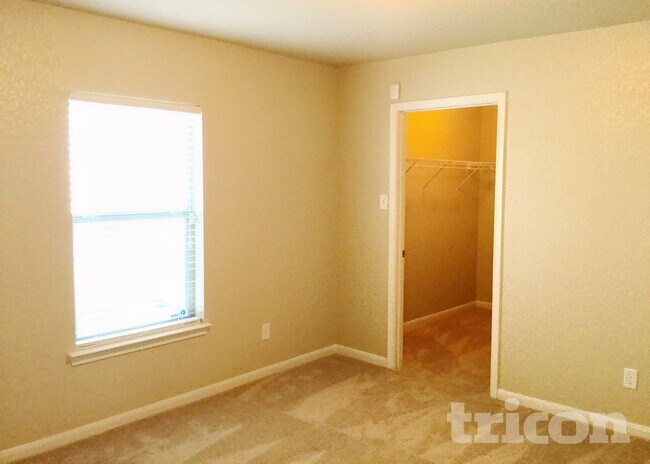 Foto del edificio - 5118 Badland Beacon