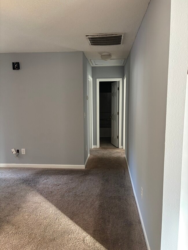 Foto del edificio - Quiet Neighborhood