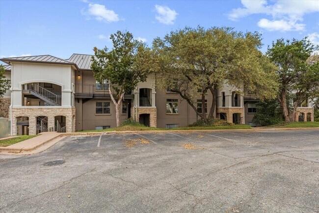 Foto del edificio - 6000 Shepherd Mountain Cove