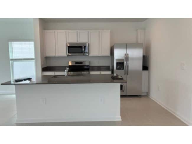 Foto del edificio - BRAND NEW 3-bedroom 2.5 bath HOUSE w/2 car...