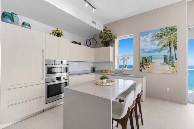 Foto del edificio - 4010 S Ocean Dr