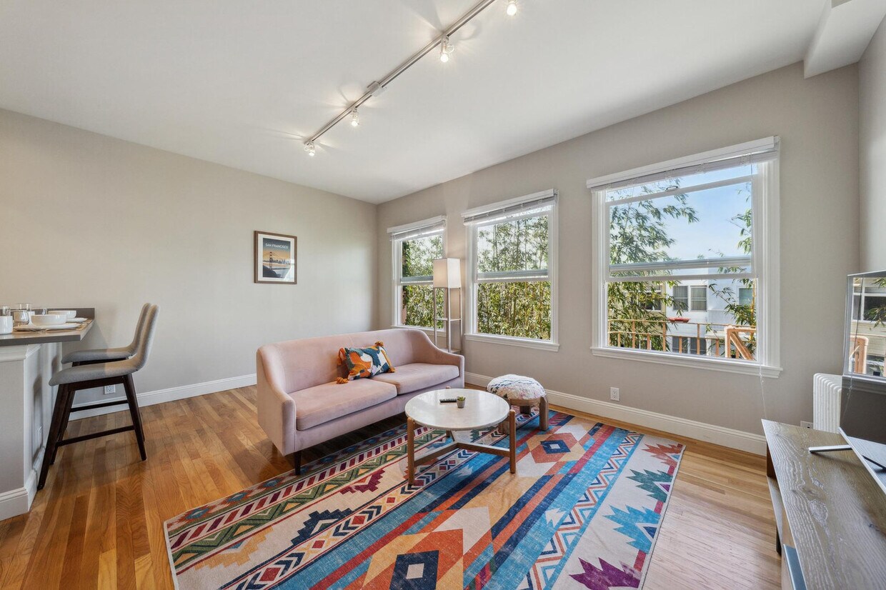 Foto principal - 2226 North Point St