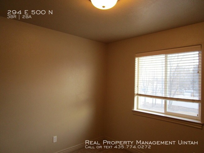 Foto del edificio - Roosevelt Meadows townhome 294 E 500 N