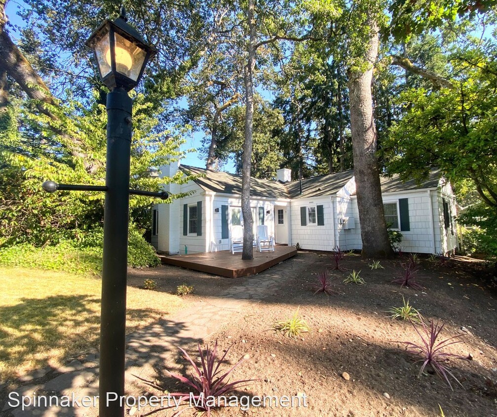 Primary Photo - 2 br, 1 bath House - 8866 Edgewater Drive