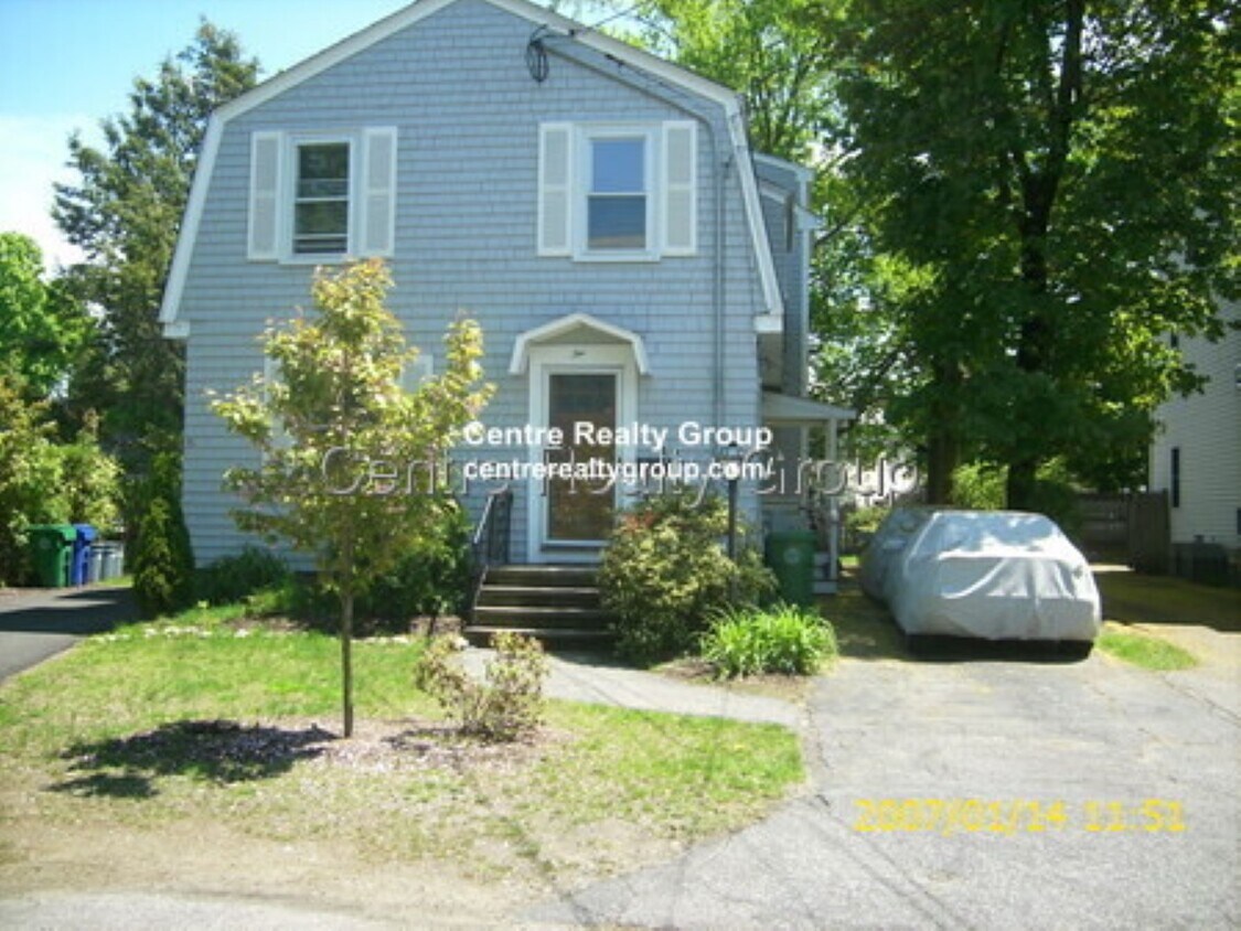 10 Gilbert St, Newton, MA 02465 Townhouse for Rent in Newton, MA