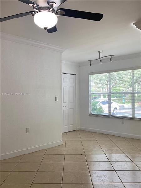 Foto del edificio - 595 Vista Isles Dr