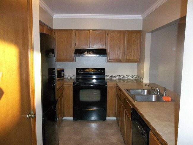 Building Photo - Comfortable 2-Bedroom Townhome in Fort Collins