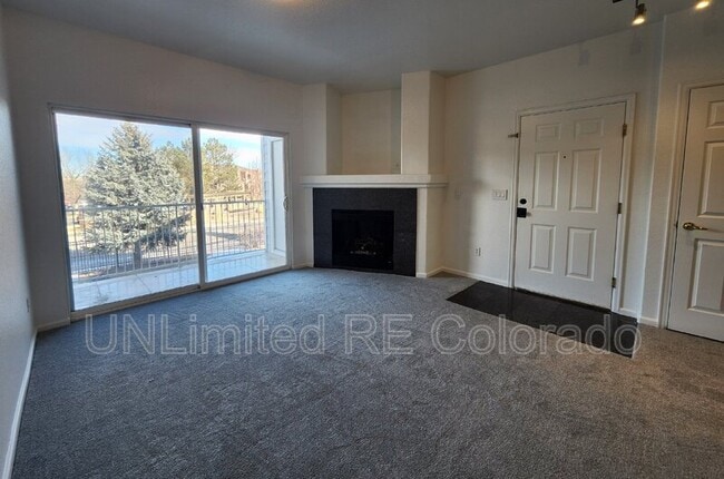 Building Photo - 15700 E Jamison Dr