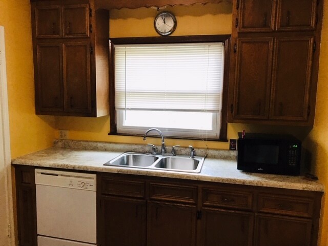 Cocina - 1672 Ford Pkwy